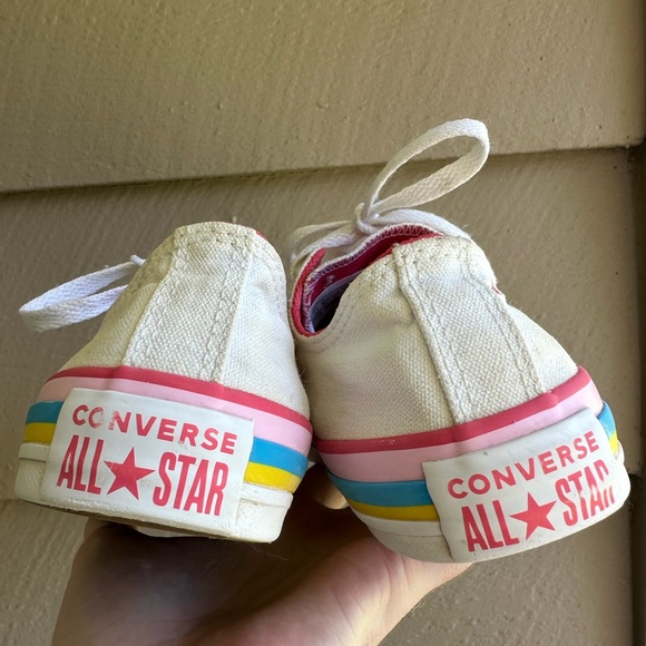 Low-top Multi-colored Converse Size 4 - Picture 6 of 8